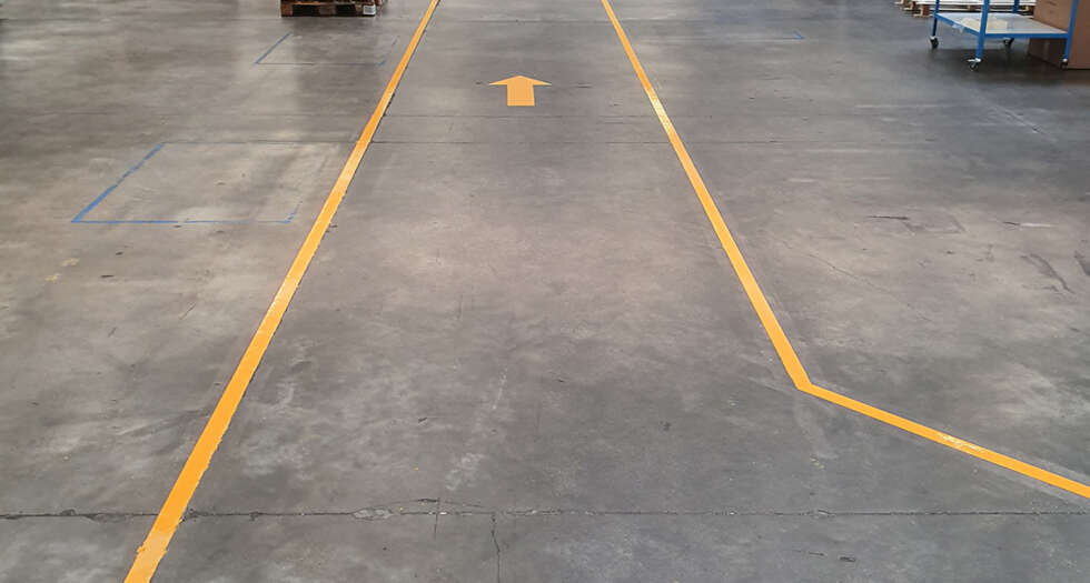 segnaletica orizzontale marche 18